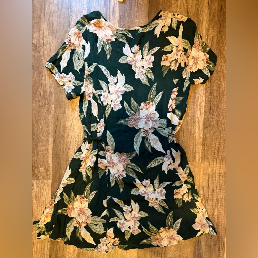 Show Me Your MuMu Dark Green Floral Romper Size Womens Med EUC - Picture 5 of 9